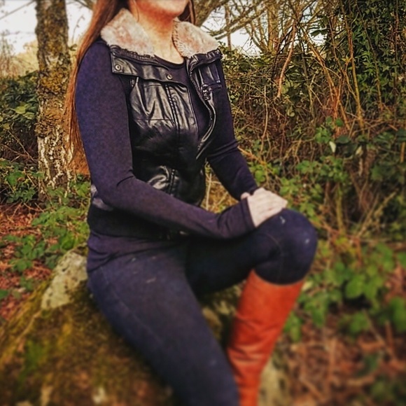 Ci Sono Black Leather vest!!🖤 - Picture 2 of 6